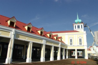 Mc Arthur Glen Designer Outlet